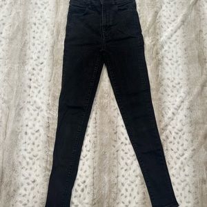 American Eagle high waisted black skinny jeans size 2 long